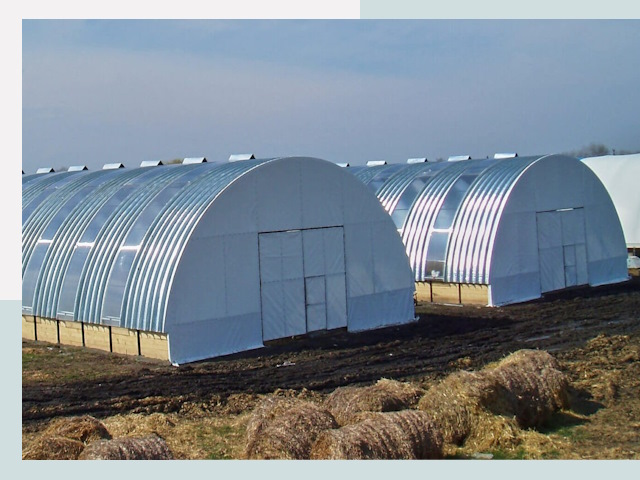 Сельскохозяйственные здания в Колпино